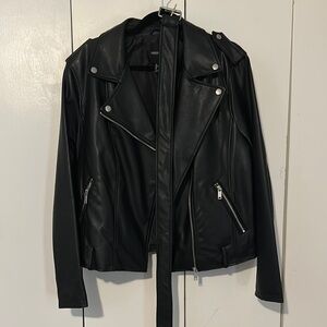 Forever 21 Black Faux Leather Moto Jacket Asymmetrical Zipper
